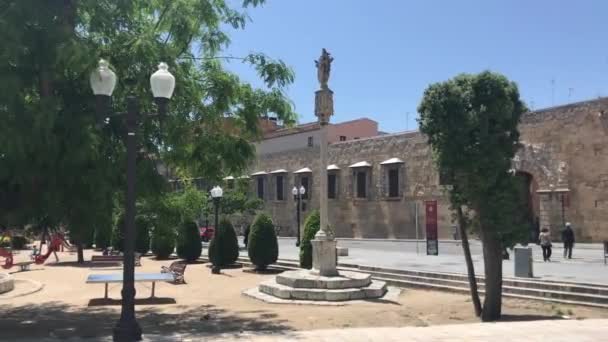 Tarragone, Espagne, Une rue de ville — Video