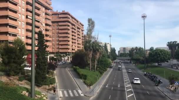 Tarragona, España, Vista de una calle de la ciudad — Vídeos de Stock