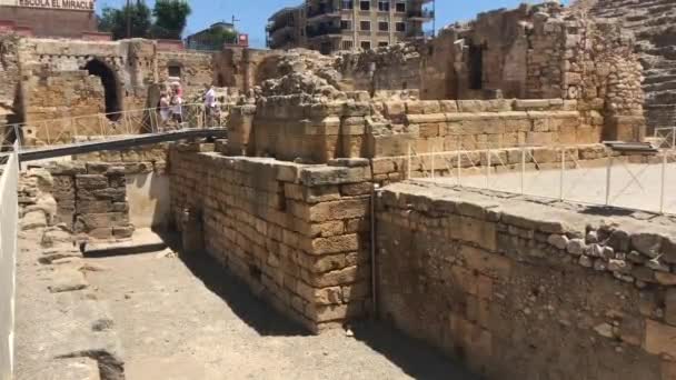 Tarragona, Espanha, Um velho edifício de pedra — Vídeo de Stock