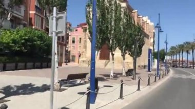 Tarragona, İspanya, Şehrin boş bir caddesi