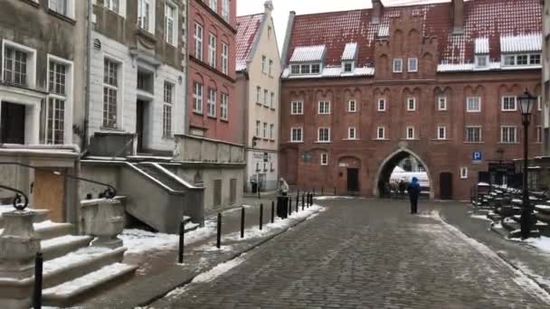 Gdańsk, Polska, Duży murowany budynek — Wideo stockowe