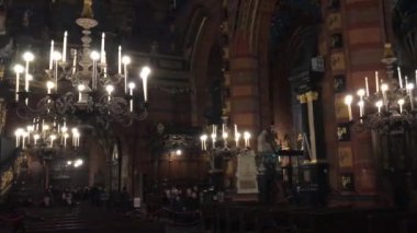 Krakow, Polonya, Gece bir bina yandı