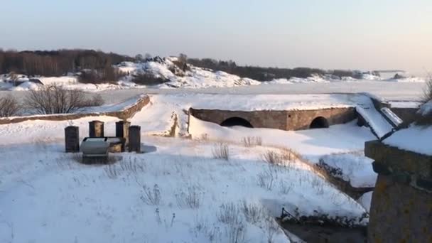 Helsinki, Finlandia, Pola pokryte śniegiem — Wideo stockowe