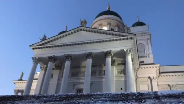 Helsinki, Finlandia, Un gran edificio — Vídeo de stock