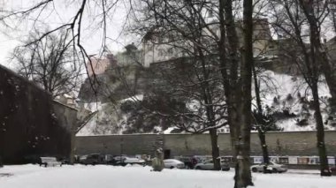 Tallinn, Estonya, Karla kaplı bir ev