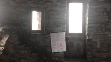 Tallinn, Estonya, Pencerede bir işaret