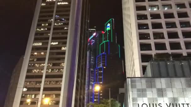 Hong Kong, Chine, Un grand bâtiment en verre — Video