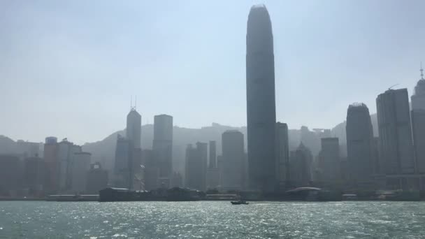 香港、中国、水の体に大きな船 — ストック動画