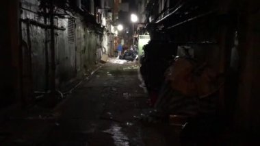 Hong Kong, Çin, Gece bir caddede bir tabela