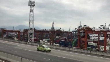 Hong Kong, Çin, Bir grup insan bir sokakta