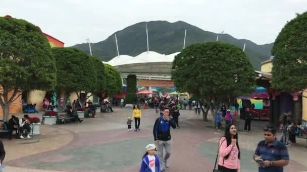 香港、中国、 2016年11月20日:路上を歩く人々のグループ — ストック動画