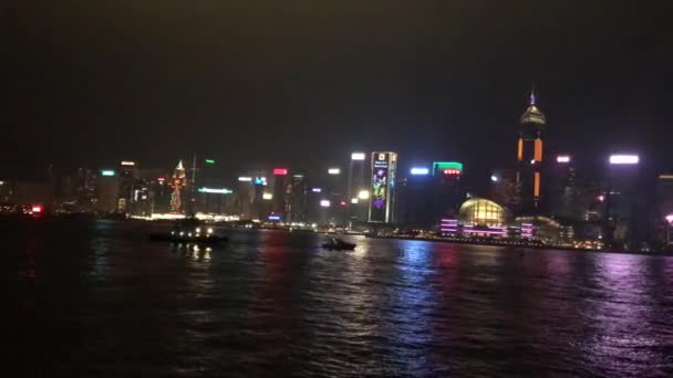 香港、中国、夜間ライトアップされた都市 — ストック動画