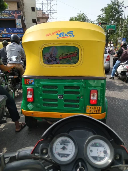 Bangalore Karnataka India May 2020 Close Green Yellow Color Auto — стоковое фото