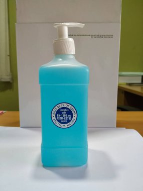 Bangalore, Karnataka / India-Mar 05 2020: Himalaya Saf El Dezenfektanı - 500 ml Konteynır veya Plastik Şişe