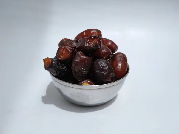 Closeup Raw Dry Dates Brown Color Fruit Steel Bowl Isolated — Stok Foto