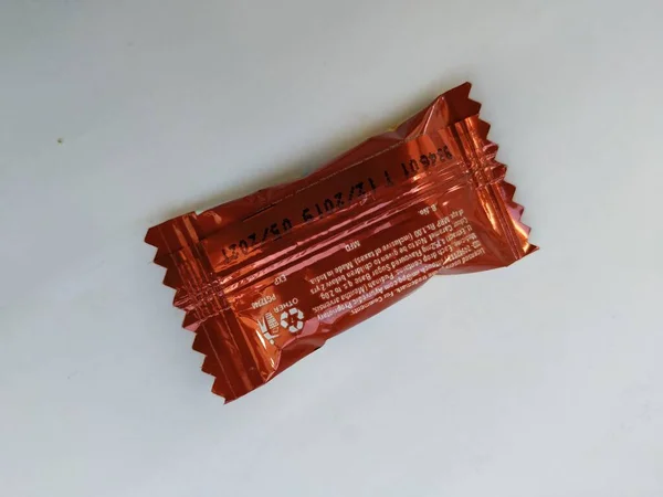 班加罗尔 卡纳塔克邦 20202年1月25日 关闭白色背景下隔离的Vicks Cough Drops Honey Candy Pack — 图库照片