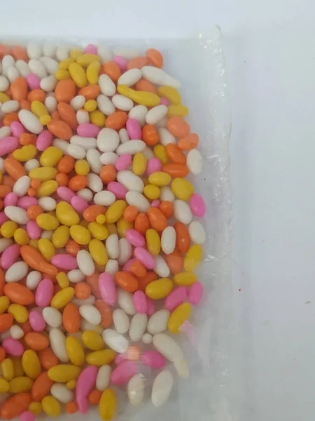 Nahaufnahme Von Plastik Packung Mit Erfrischungsgetränken Mit Zucker Beschichtetem Fenchelsamen — Stockfoto