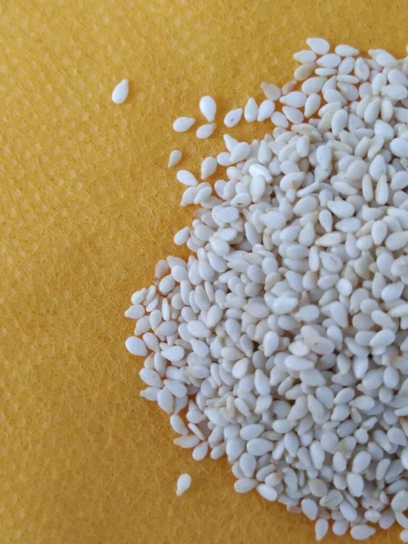 Closeup Pile Heap White Sesame Gingili Seeds Texture Backdrop — Stock Photo, Image