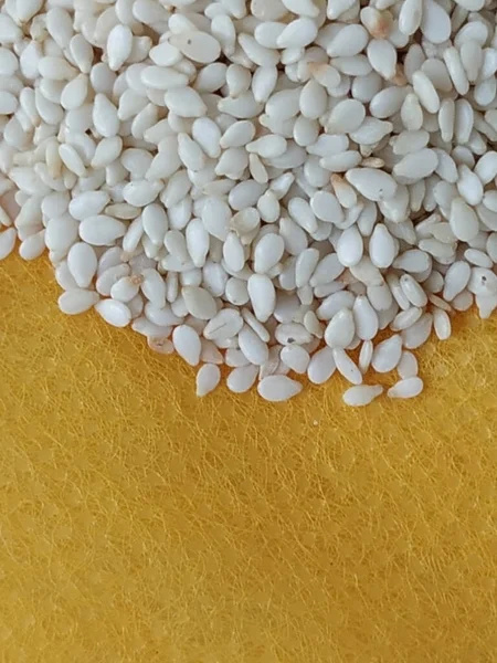Closeup Pile Heap White Sesame Gingili Seeds Texture Backdrop — Stock Photo, Image