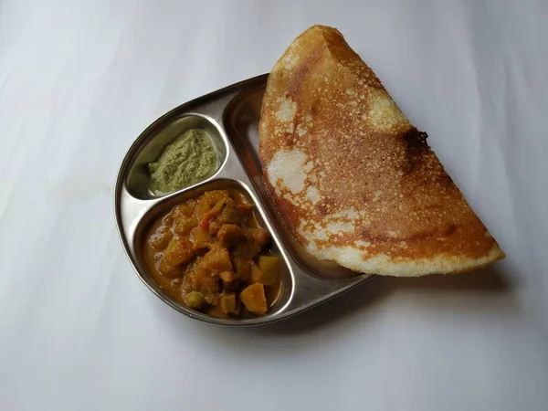 Closeup Van Indiase Zelfgemaakte Ontbijt Lekkere Masala Dosa Met Kokosnoot — Stockfoto