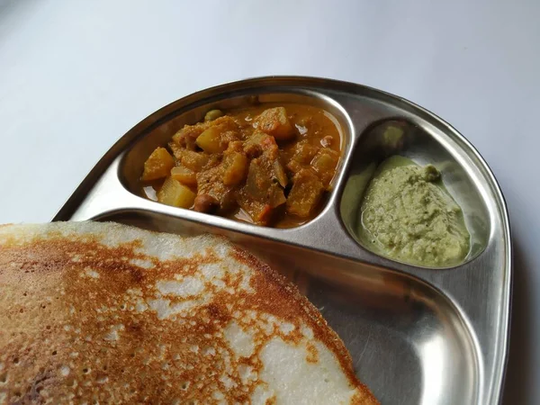Закриття Індійського Саморобного Сніданку Масала Доса Кокосовим Горіхом Овочевим Саагу — стокове фото