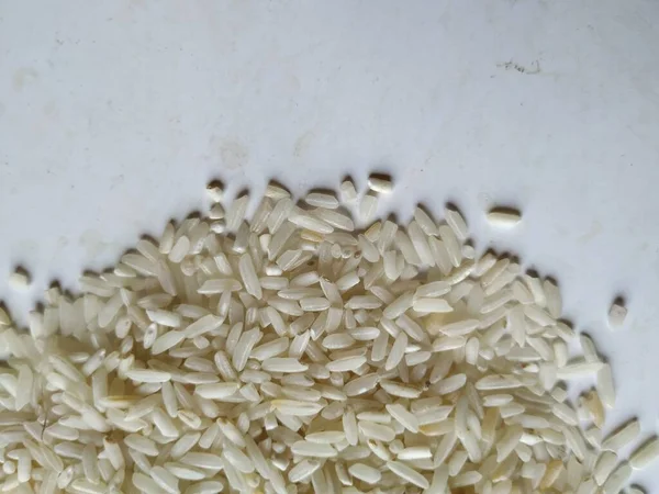 Крупный План Кучи Белого Риса Кухни Изолированы Белом Фоне — стоковое фото
