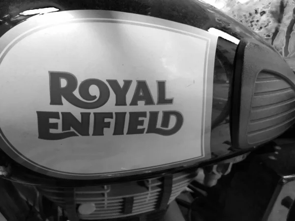 Bangalore Karnataka India Sep 2020 Royal Enfield Bike Petrol Tankındaki — Stok fotoğraf