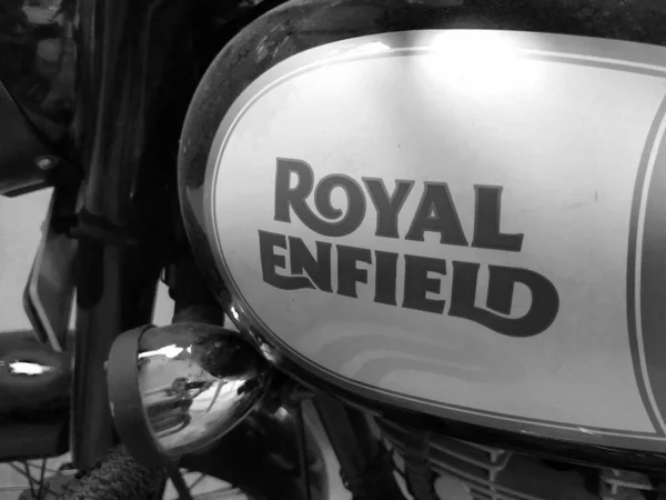 Bangalore Karnataka India Sep 2020 Royal Enfield Bike Petrol Tankındaki — Stok fotoğraf