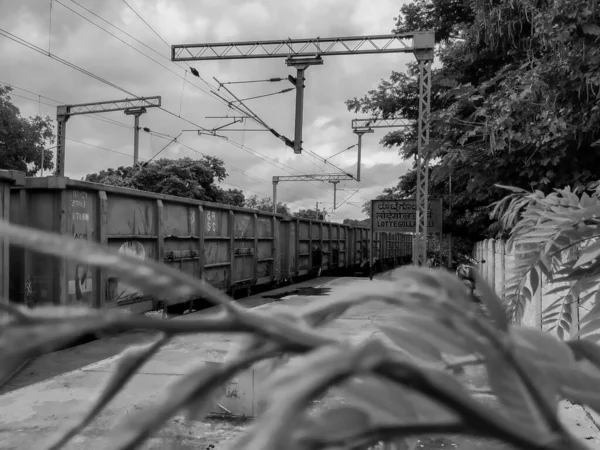 Bangalore Karnataka India Sep 2020 Closeup Lottegollahalli Railway Station Yellow — Stock Photo, Image