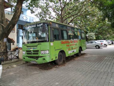 Bangalore, Karnataka / India-Oct 04-2020: Bangalore One Otobüs Taşıma Üzerine Yeşil Renk Hizmetlerinin Kapanışı