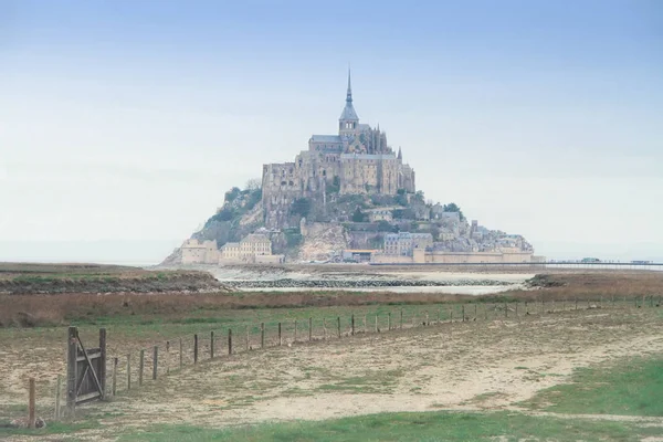 Mont Saint Michel Ett Världsarv Frankrike Skymningen Dimmig Dag — Stockfoto