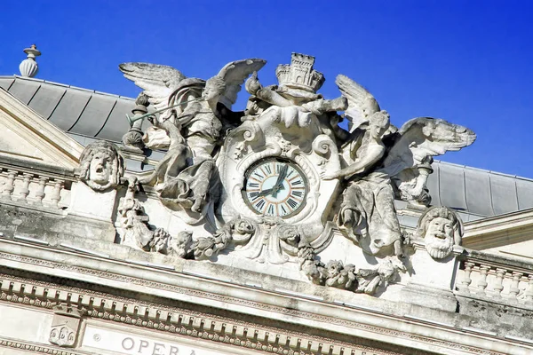 Скульптуры Часы Входа Театр Монпелье Франции — стоковое фото