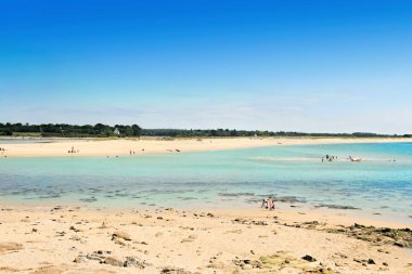 Letty Beach ve La Mer Blanche, beyaz deniz - korunmuş doğal lagün arasındaki Benodet et Mousterlin, Brittany, Finistère, Fransa