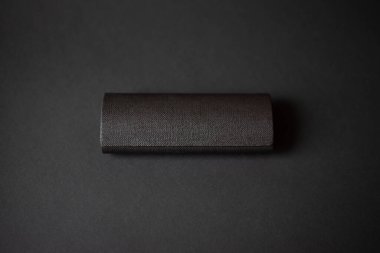 Siyah gözlük için siyah bir arkaplan..