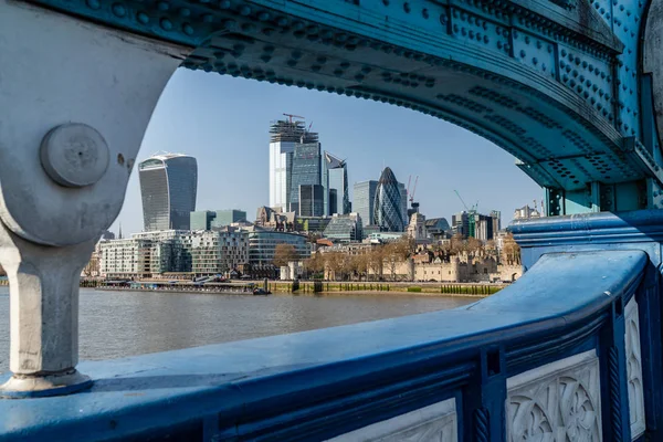 City of London, Gli skyline del Metropolitan, i moderni grattacieli della City lungo il Tamigi — Foto Stock