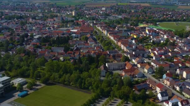 Flygfoto Över Staden Plattling Tyskland Bayern Solig Vårdag Coronavirus Lockdown — Stockvideo