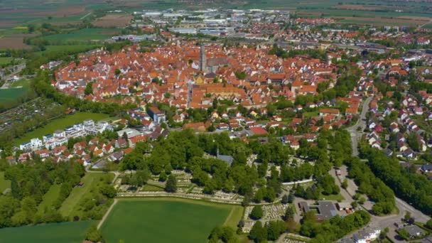 Widok Lotu Ptaka Miasto Noerdlingen Niemczech Bawaria Słoneczny Wiosenny Dzień — Wideo stockowe