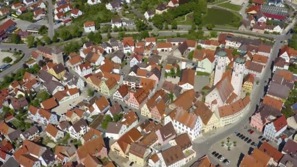 Luftaufnahme Der Stadt Wemding Bayern Einem Sonnigen Spätnachmittag Frühlingstag Während — Stockvideo