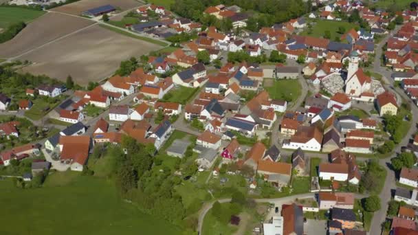 Luchtfoto Van Het Dorp Fuenfstetten Duitsland Beieren Een Zonnige Late — Stockvideo
