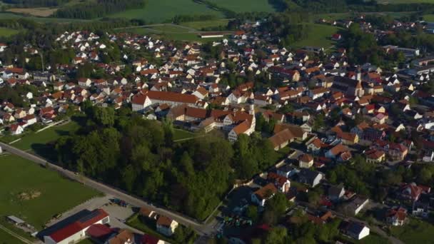 Vedere Aeriană Clădirilor Copaci Verzi Drumuri — Videoclip de stoc