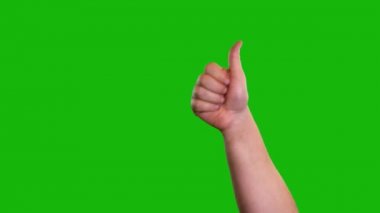 Erkek el işareti yeşil ekranda.