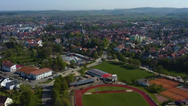 Flygfoto Över Staden Oberderdingen Tyskland Solig Vårdag Coronavirus Nedstängning — Stockvideo