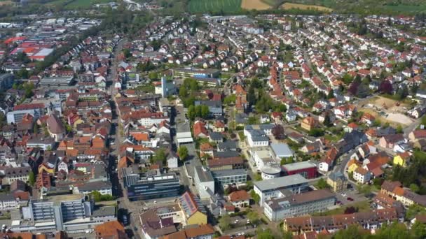 Légi Felvétel Város Sinsheim Németországban Egy Napos Tavaszi Napon Során — Stock videók