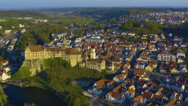 Flygfoto Över Staden Och Slottet Sigmaringen Solig Eftermiddag Våren Coronavirus — Stockvideo