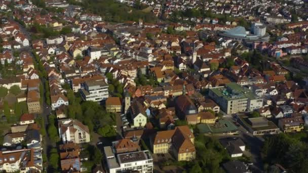 Αεροφωτογραφία Της Πόλης Wiesloch Στη Γερμανία Μια Ηλιόλουστη Ανοιξιάτικη Μέρα — Αρχείο Βίντεο