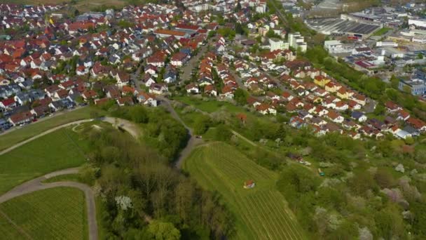 Widok Lotu Ptaka Miasto Beutelsbach Niemczech Słoneczny Wiosenny Dzień Podczas — Wideo stockowe