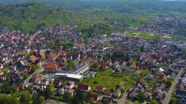 Letecký Pohled Město Urbach Německu Slunečného Jarního Dne Během Uzamčení — Stock video