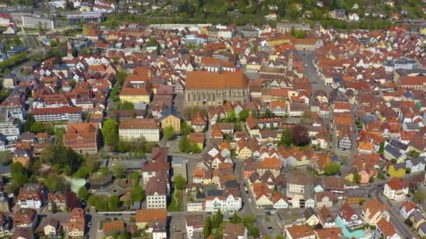 Αεροφωτογραφία Της Πόλης Schwaebisch Gmuend Στη Γερμανία Μια Ηλιόλουστη Ανοιξιάτικη — Αρχείο Βίντεο