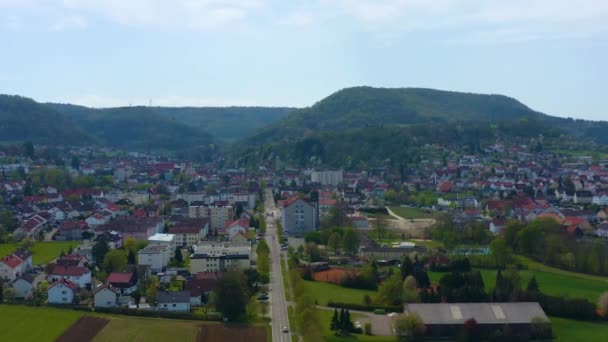 Letecký Pohled Město Heubach Německu Slunečného Jarního Dne Během Uzamčení — Stock video