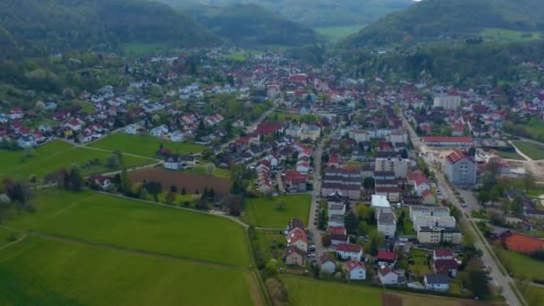 Coronavirus Kilitlemesi Sırasında Güneşli Bir Bahar Gününde Almanya Daki Heubach — Stok video